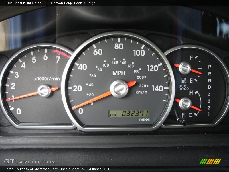 Canyon Beige Pearl / Beige 2009 Mitsubishi Galant ES