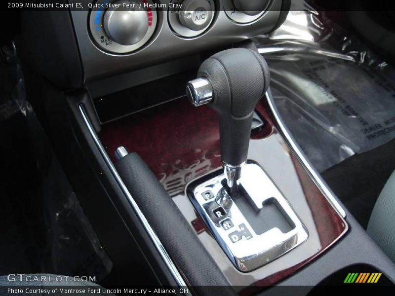 Quick Silver Pearl / Medium Gray 2009 Mitsubishi Galant ES