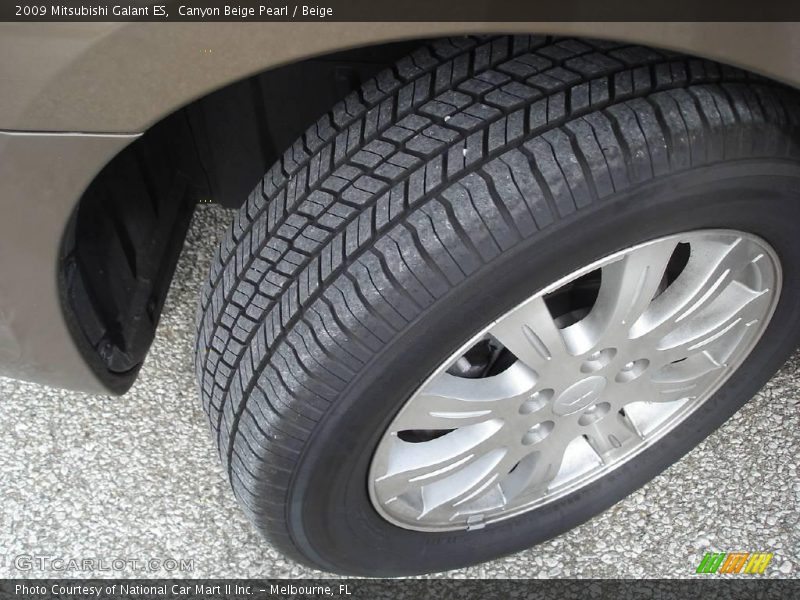 Canyon Beige Pearl / Beige 2009 Mitsubishi Galant ES