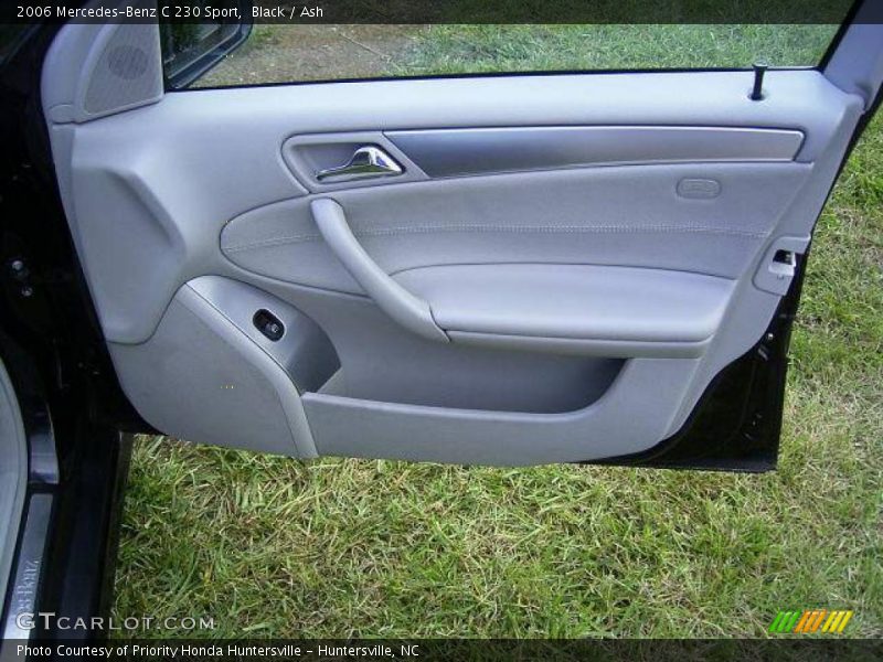 Black / Ash 2006 Mercedes-Benz C 230 Sport
