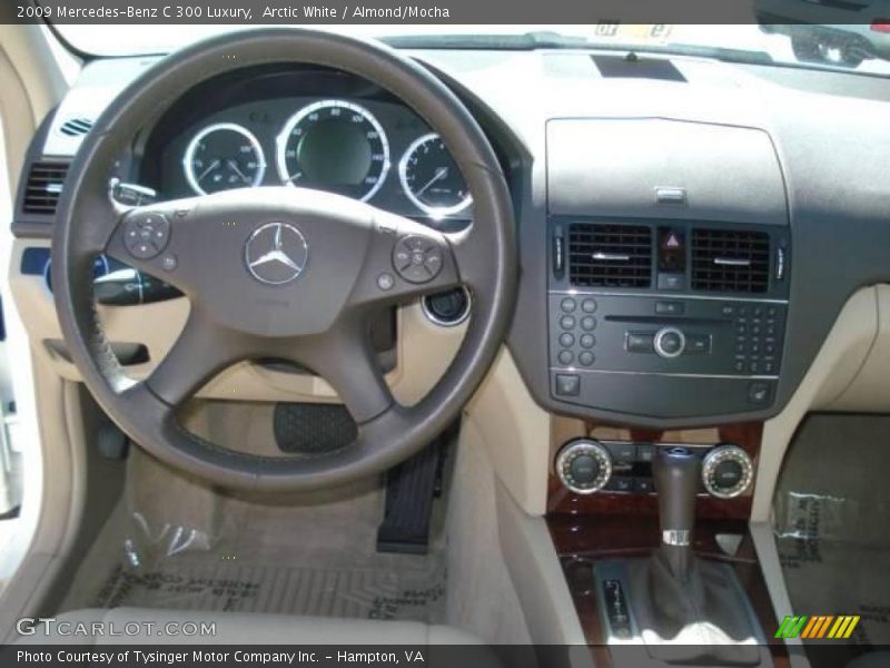 Arctic White / Almond/Mocha 2009 Mercedes-Benz C 300 Luxury