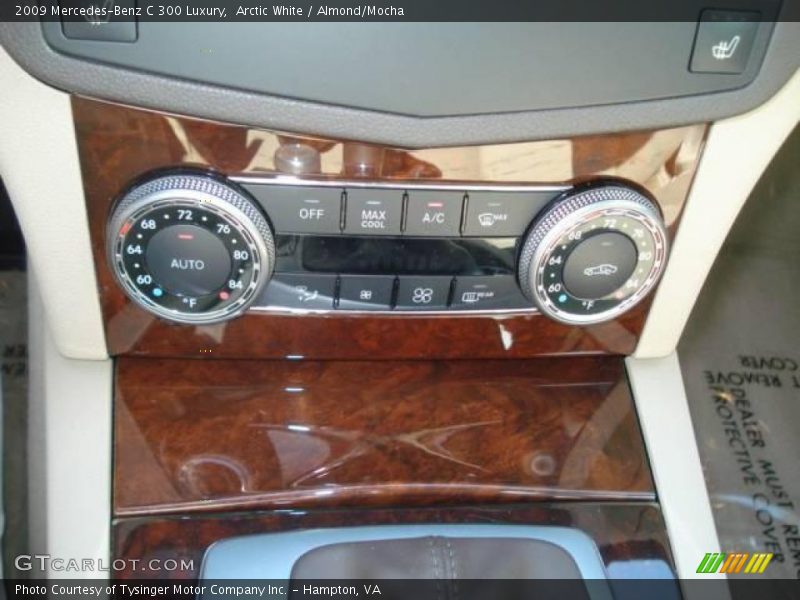Arctic White / Almond/Mocha 2009 Mercedes-Benz C 300 Luxury