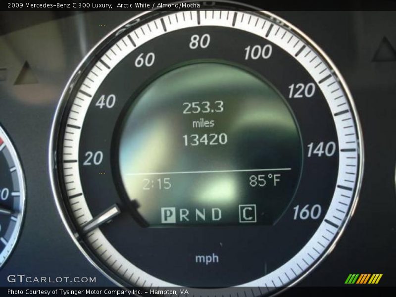 Arctic White / Almond/Mocha 2009 Mercedes-Benz C 300 Luxury