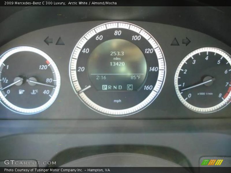 Arctic White / Almond/Mocha 2009 Mercedes-Benz C 300 Luxury