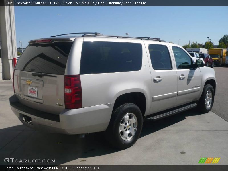Silver Birch Metallic / Light Titanium/Dark Titanium 2009 Chevrolet Suburban LT 4x4