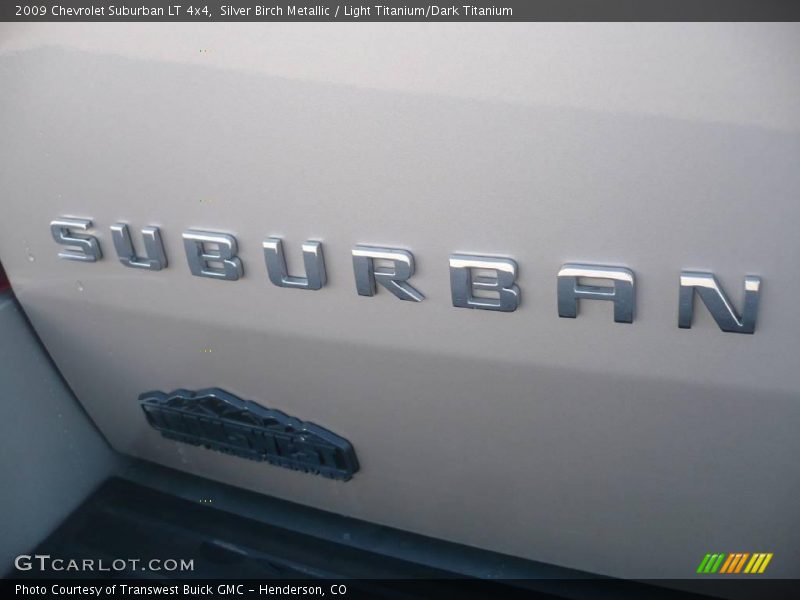 Silver Birch Metallic / Light Titanium/Dark Titanium 2009 Chevrolet Suburban LT 4x4