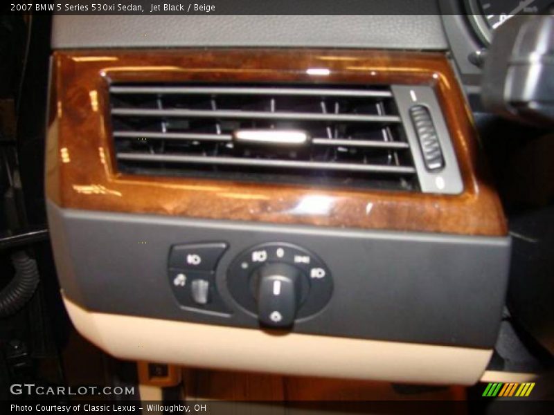 Jet Black / Beige 2007 BMW 5 Series 530xi Sedan