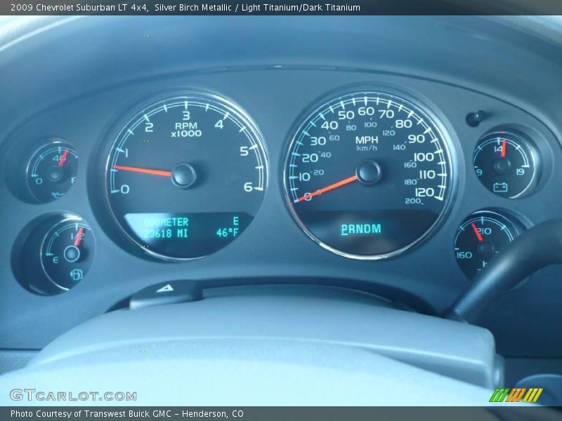 Silver Birch Metallic / Light Titanium/Dark Titanium 2009 Chevrolet Suburban LT 4x4