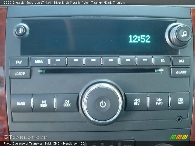 Silver Birch Metallic / Light Titanium/Dark Titanium 2009 Chevrolet Suburban LT 4x4