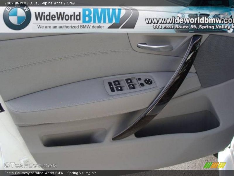 Alpine White / Grey 2007 BMW X3 3.0si