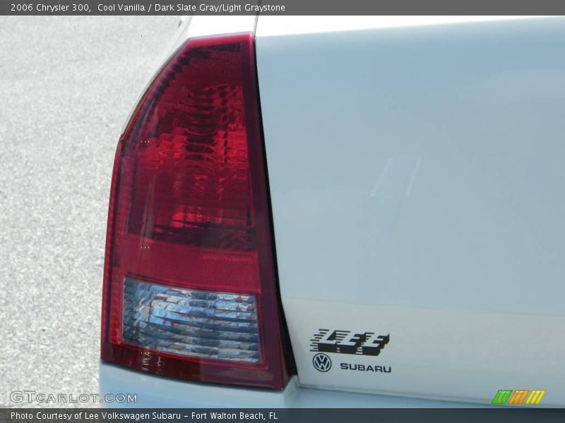 Cool Vanilla / Dark Slate Gray/Light Graystone 2006 Chrysler 300