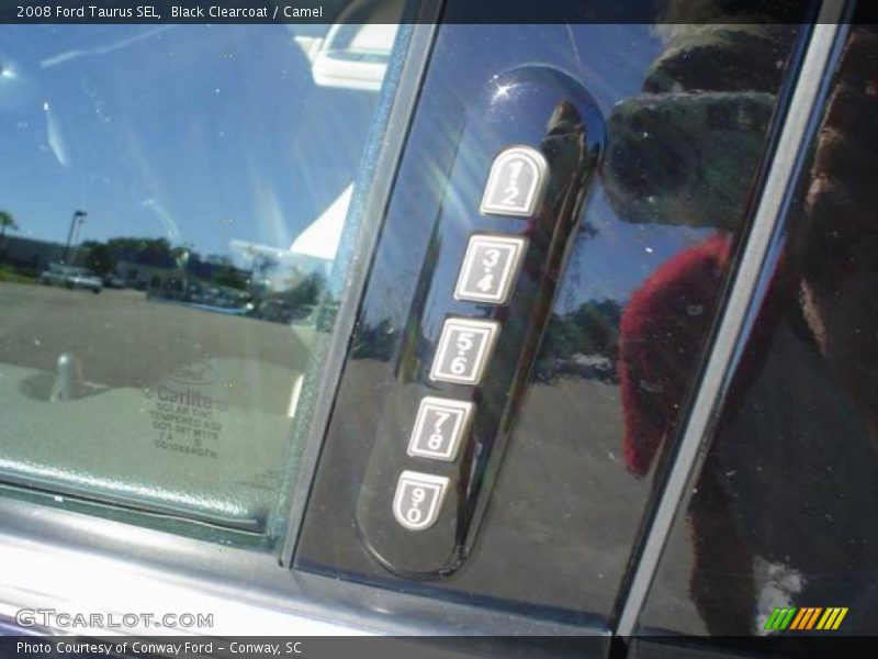 Black Clearcoat / Camel 2008 Ford Taurus SEL