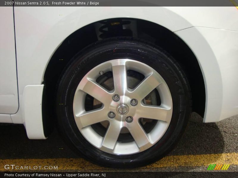 Fresh Powder White / Beige 2007 Nissan Sentra 2.0 S