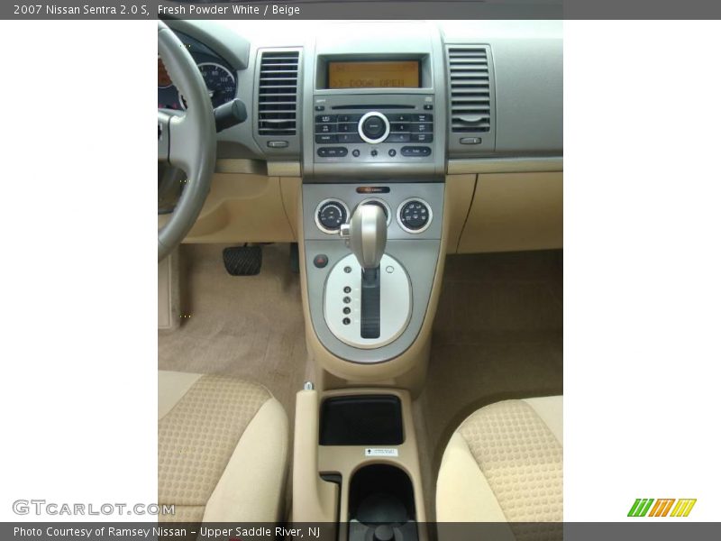 Fresh Powder White / Beige 2007 Nissan Sentra 2.0 S