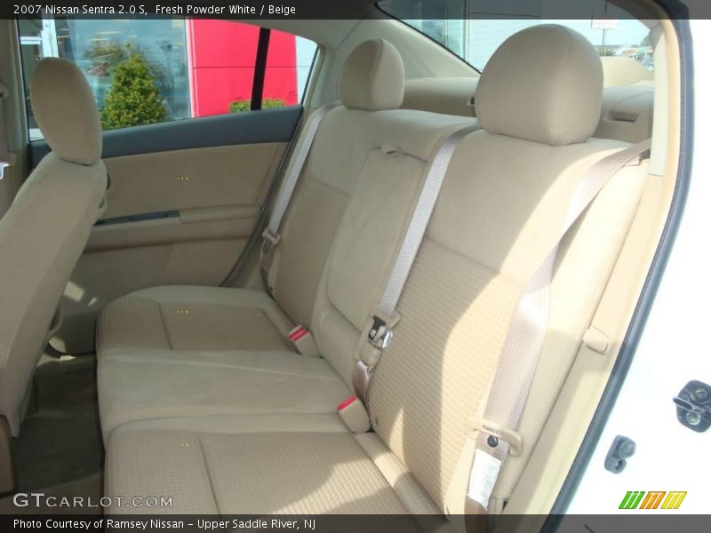 Fresh Powder White / Beige 2007 Nissan Sentra 2.0 S