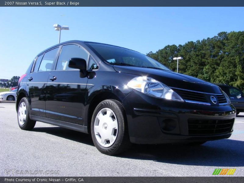 Super Black / Beige 2007 Nissan Versa S