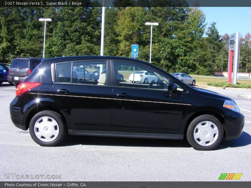 Super Black / Beige 2007 Nissan Versa S