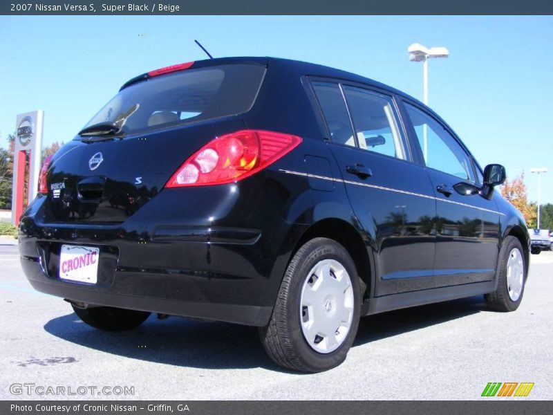 Super Black / Beige 2007 Nissan Versa S