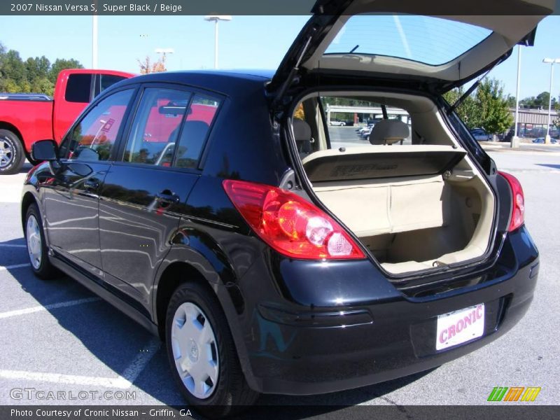 Super Black / Beige 2007 Nissan Versa S