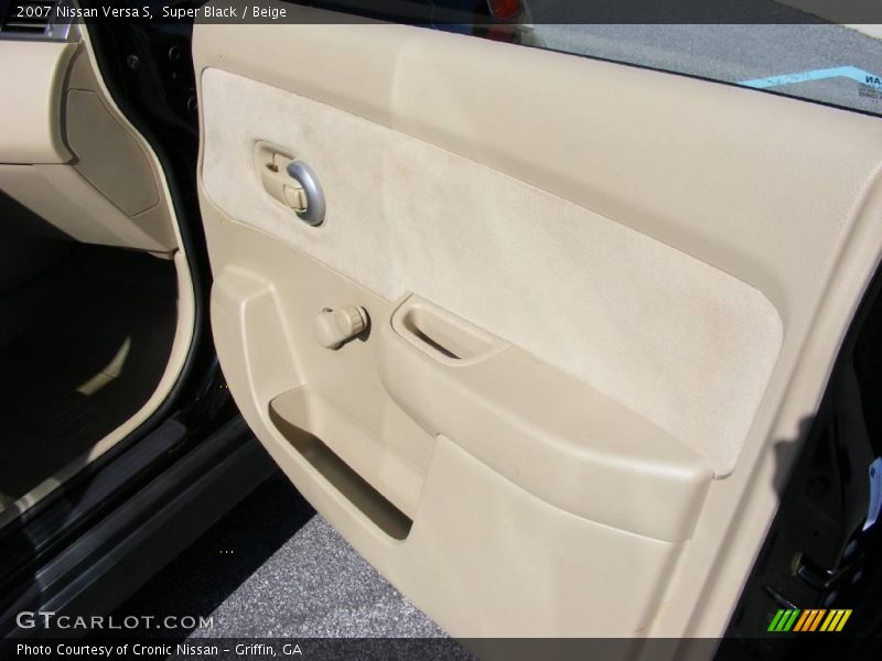 Super Black / Beige 2007 Nissan Versa S