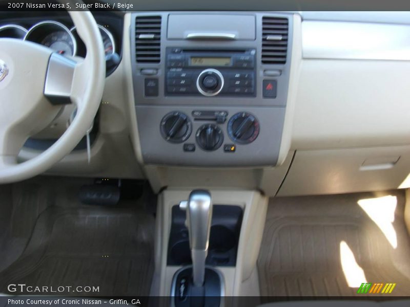 Super Black / Beige 2007 Nissan Versa S