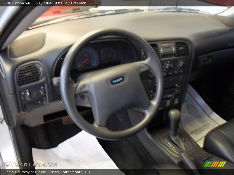 Silver Metallic / Off Black 2001 Volvo S40 1.9T