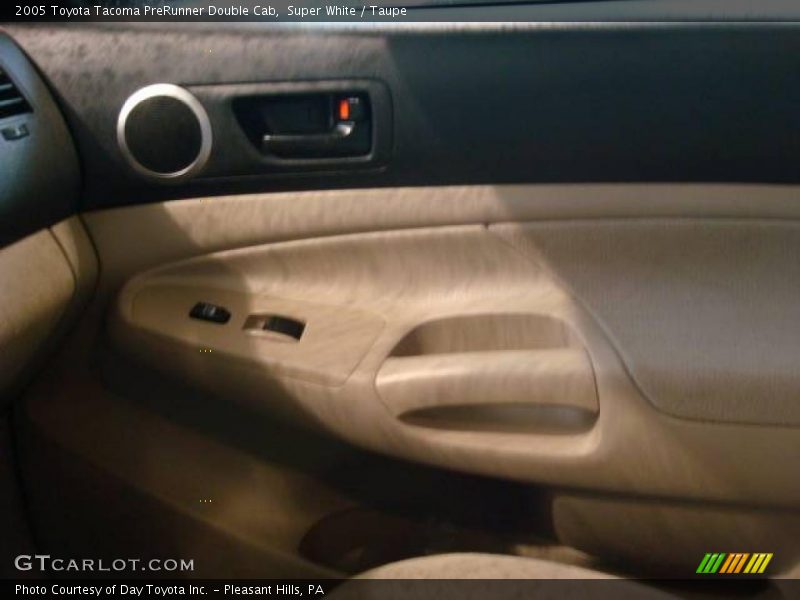 Super White / Taupe 2005 Toyota Tacoma PreRunner Double Cab