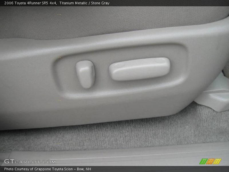 Titanium Metallic / Stone Gray 2006 Toyota 4Runner SR5 4x4