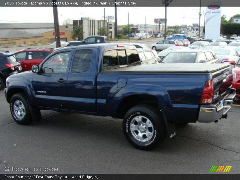 Indigo Ink Pearl / Graphite Gray 2006 Toyota Tacoma V6 Access Cab 4x4