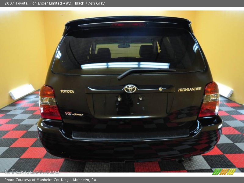 Black / Ash Gray 2007 Toyota Highlander Limited 4WD