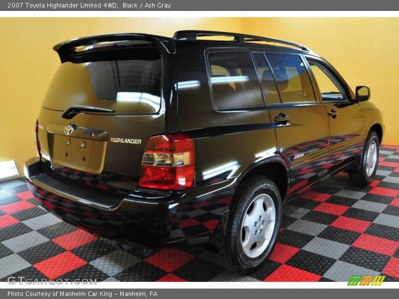 Black / Ash Gray 2007 Toyota Highlander Limited 4WD