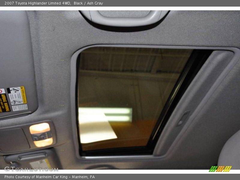 Black / Ash Gray 2007 Toyota Highlander Limited 4WD