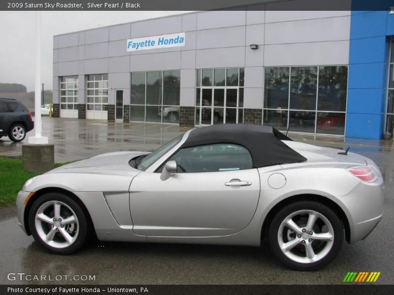 Silver Pearl / Black 2009 Saturn Sky Roadster