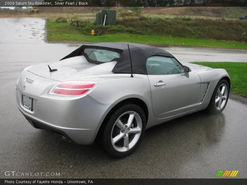 Silver Pearl / Black 2009 Saturn Sky Roadster