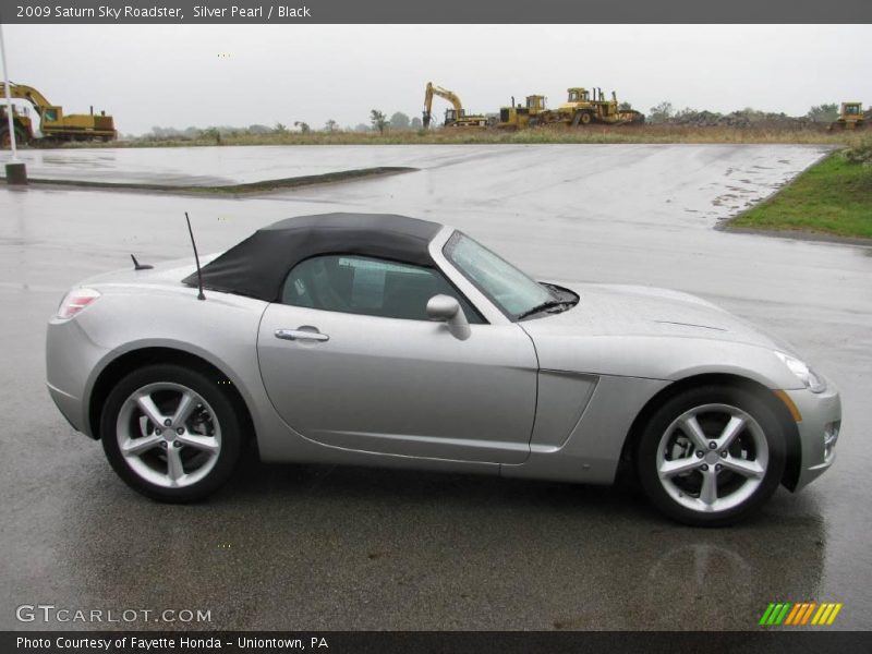 Silver Pearl / Black 2009 Saturn Sky Roadster