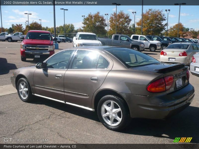 Bronze Mist Metallic / Neutral 2002 Oldsmobile Alero GL Sedan