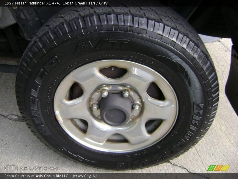 Cobalt Green Pearl / Gray 1997 Nissan Pathfinder XE 4x4