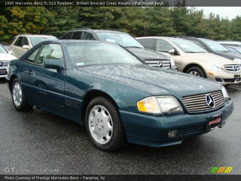 Brilliant Emerald Green Metallic / Parchment Beige 1995 Mercedes-Benz SL 320 Roadster