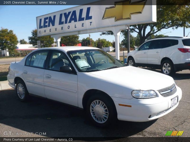 Summit White / Gray 2005 Chevrolet Classic