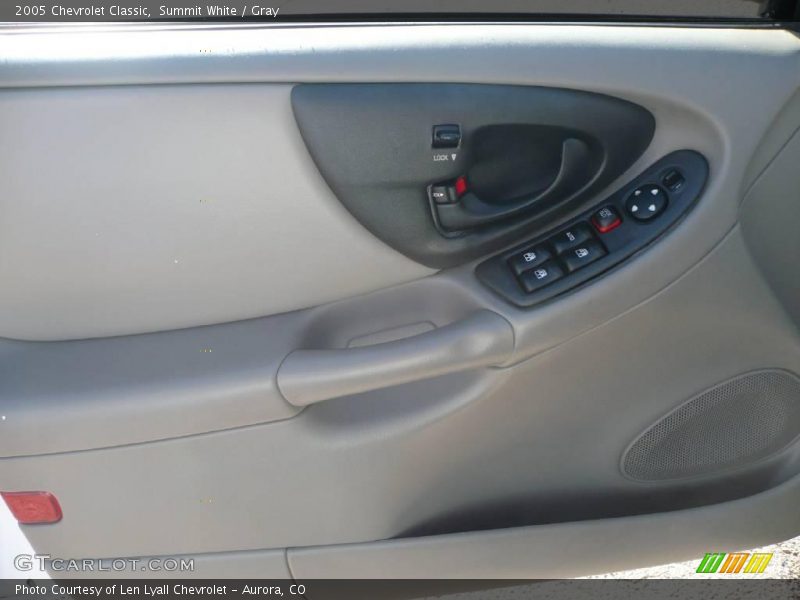 Summit White / Gray 2005 Chevrolet Classic