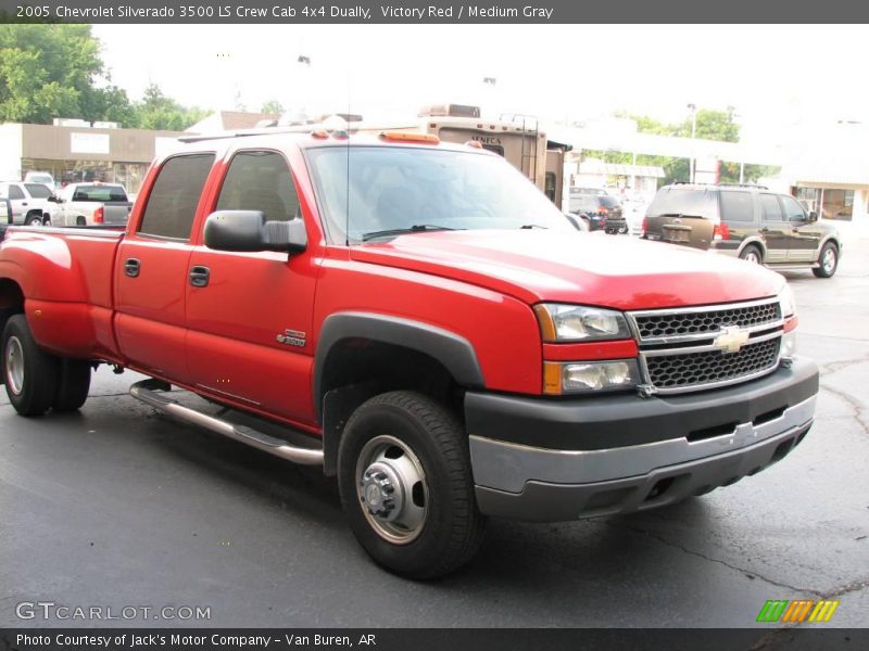 Victory Red / Medium Gray 2005 Chevrolet Silverado 3500 LS Crew Cab 4x4 Dually