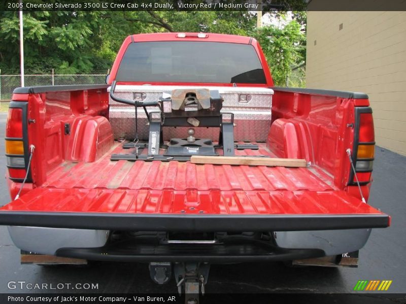 Victory Red / Medium Gray 2005 Chevrolet Silverado 3500 LS Crew Cab 4x4 Dually