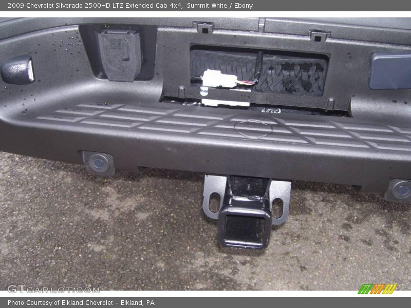 Summit White / Ebony 2009 Chevrolet Silverado 2500HD LTZ Extended Cab 4x4