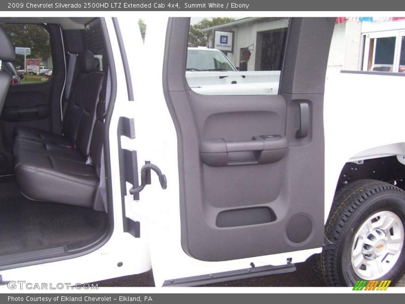 Summit White / Ebony 2009 Chevrolet Silverado 2500HD LTZ Extended Cab 4x4