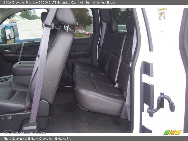 Summit White / Ebony 2009 Chevrolet Silverado 2500HD LTZ Extended Cab 4x4
