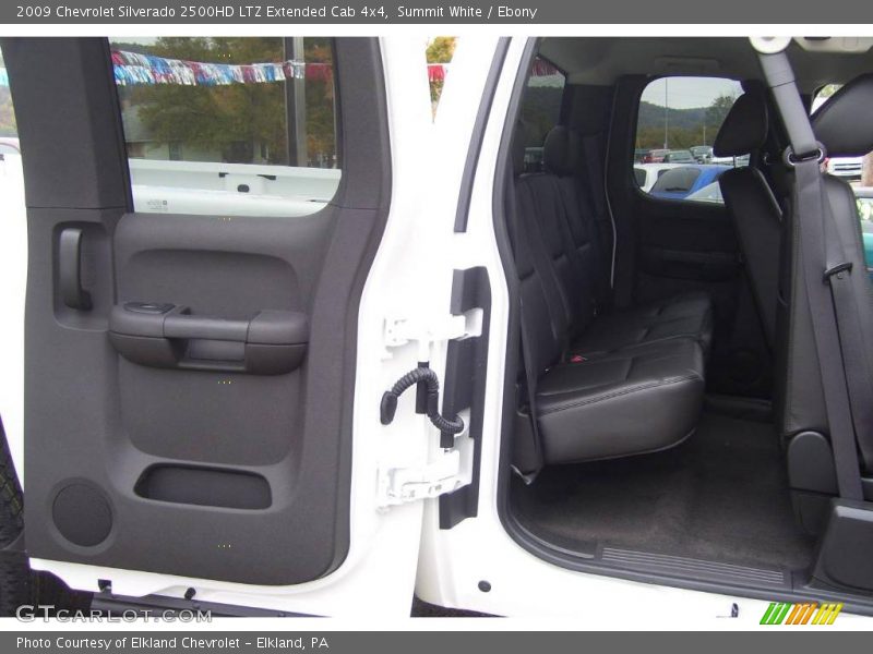 Summit White / Ebony 2009 Chevrolet Silverado 2500HD LTZ Extended Cab 4x4
