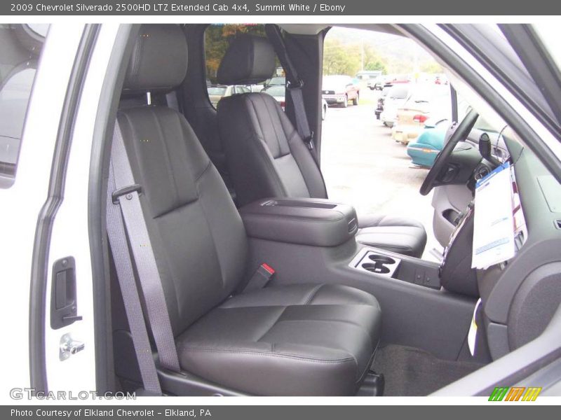 Summit White / Ebony 2009 Chevrolet Silverado 2500HD LTZ Extended Cab 4x4
