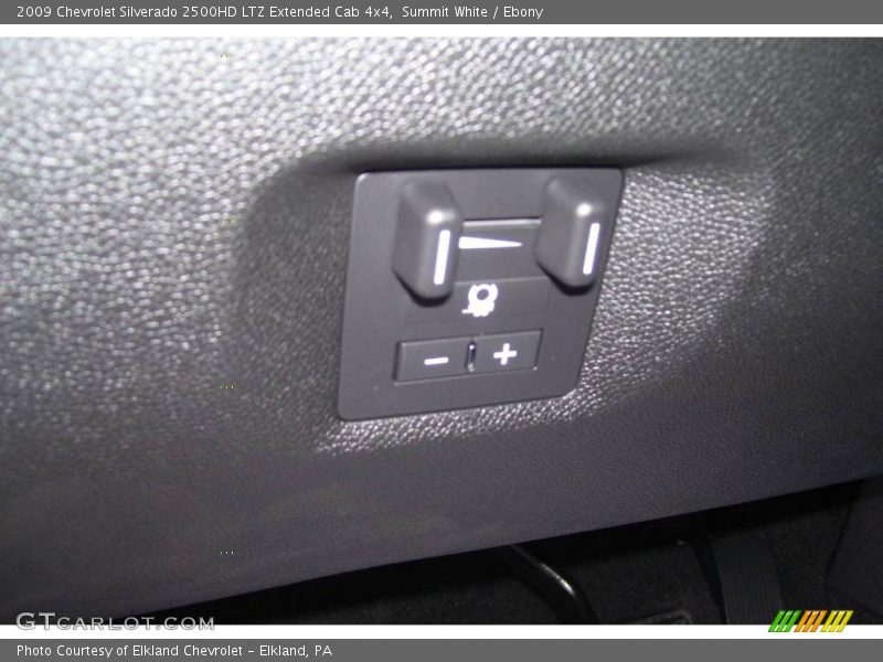 Summit White / Ebony 2009 Chevrolet Silverado 2500HD LTZ Extended Cab 4x4