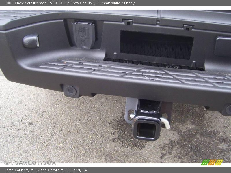 Summit White / Ebony 2009 Chevrolet Silverado 3500HD LTZ Crew Cab 4x4