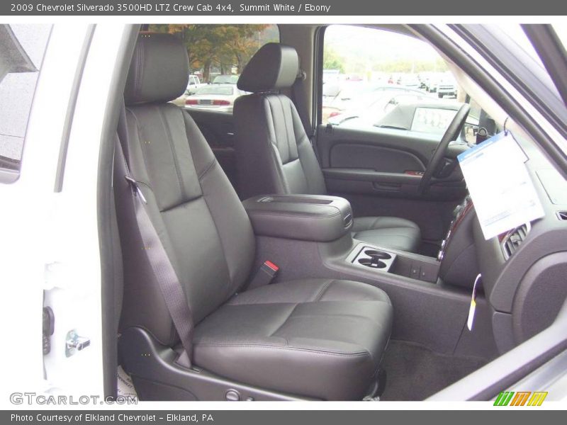 Summit White / Ebony 2009 Chevrolet Silverado 3500HD LTZ Crew Cab 4x4